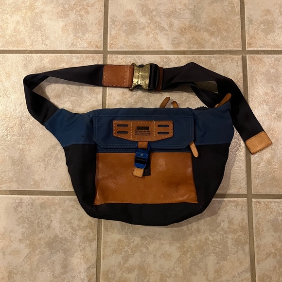 master-piece Japan Shoulder Bag - Picture 1 of 5
